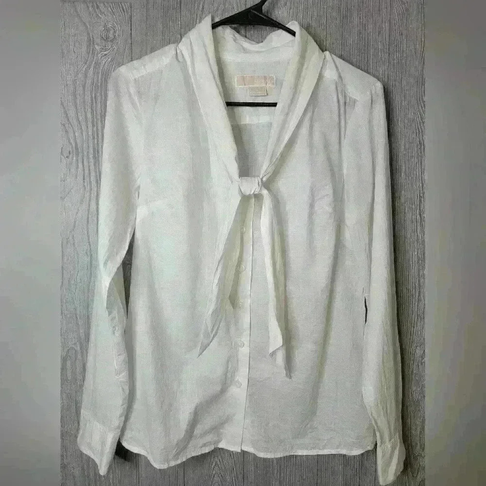 Women's Michael Kors long sleeve tie blouse size 4‎